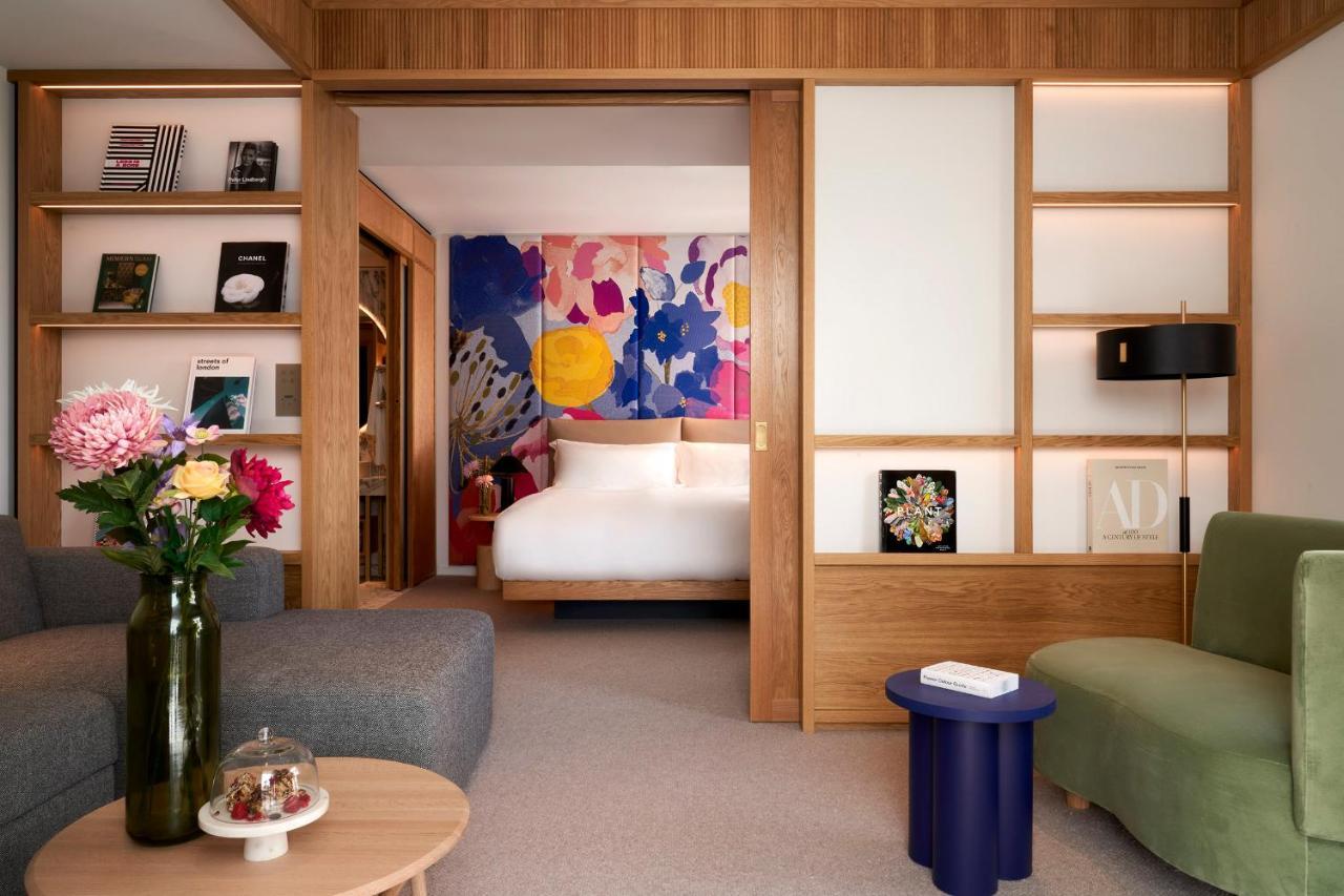 The Botree - Preferred Hotels And Resorts Лондон Екстер'єр фото A suite at the Hotel