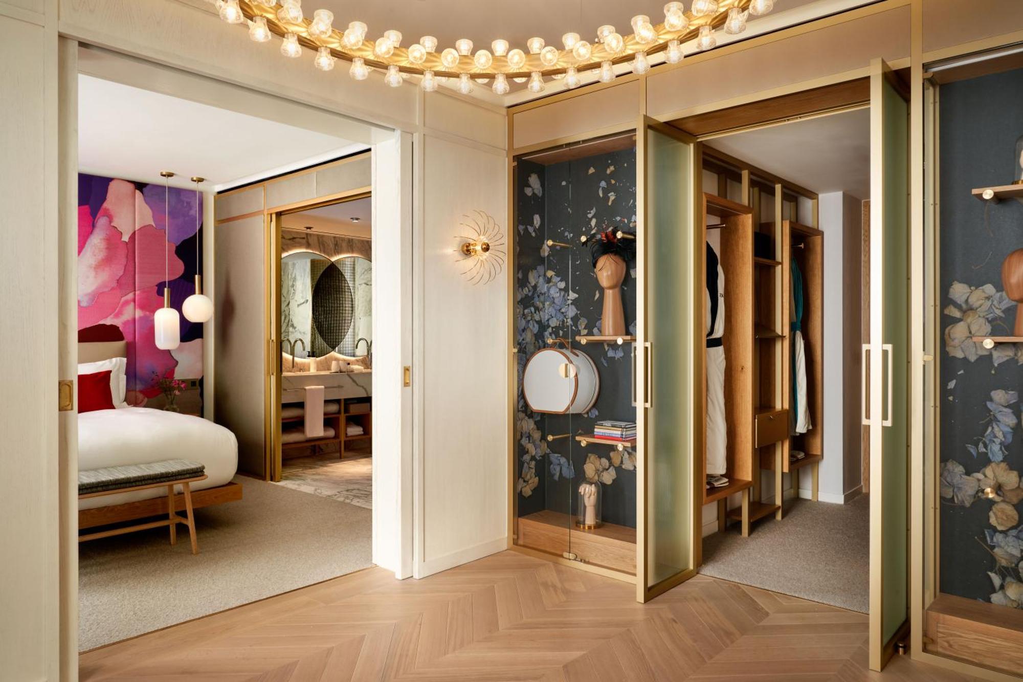 The Botree - Preferred Hotels And Resorts Лондон Екстер'єр фото The interior of a suite at The London West Hollywood
